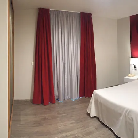 Otel Santome 2*