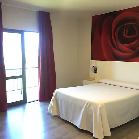Hotel Santome 2*